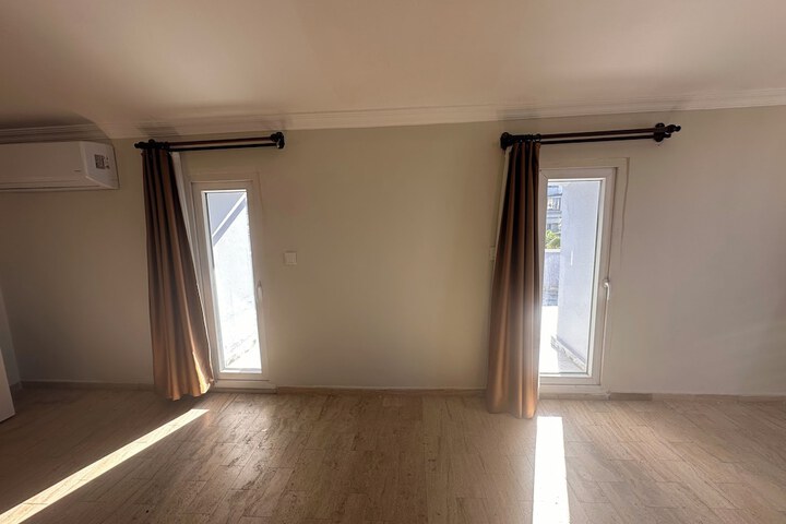 Room 40 of 171
