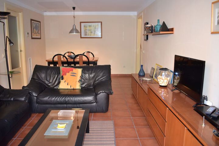 Room 9 of 18
