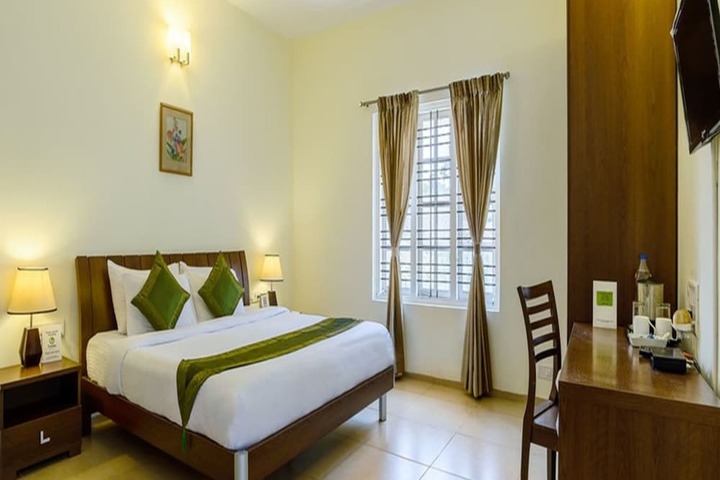 Room 4 of 6