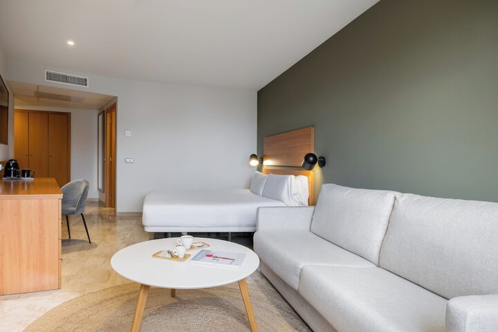 Room 7 of 30