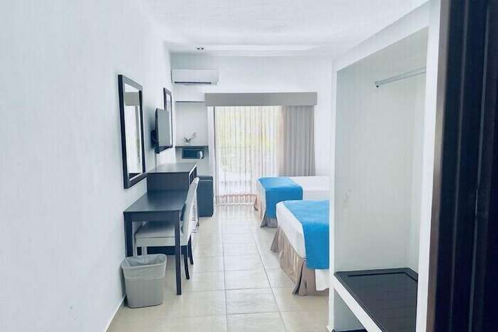 Room 7 of 42