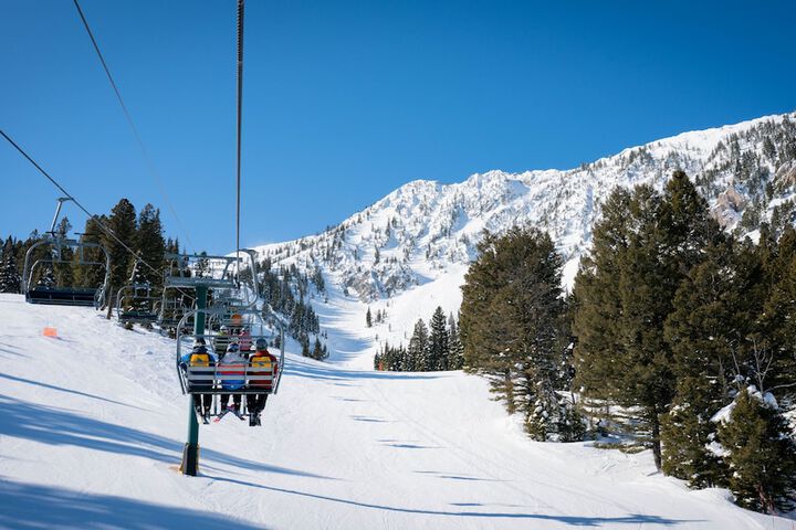 Snow and ski sports