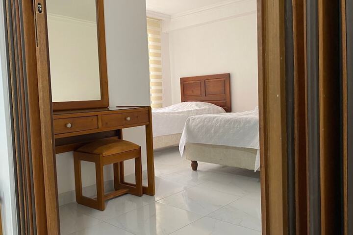 Room 19 of 37