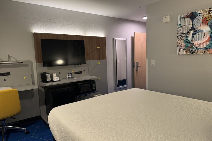 Room 7 of 50