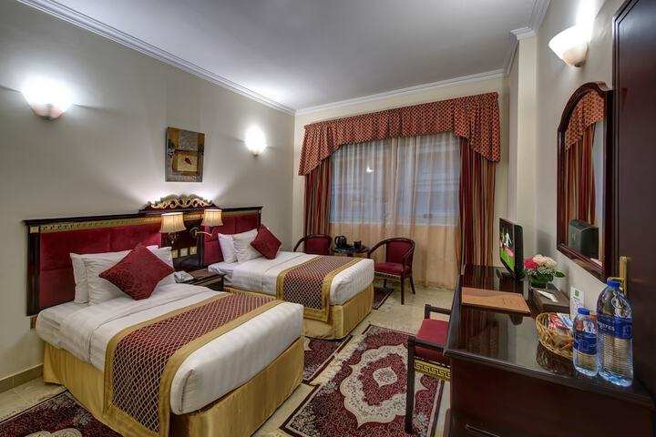 Room 10 of 47