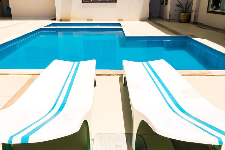Pool 114 of 159