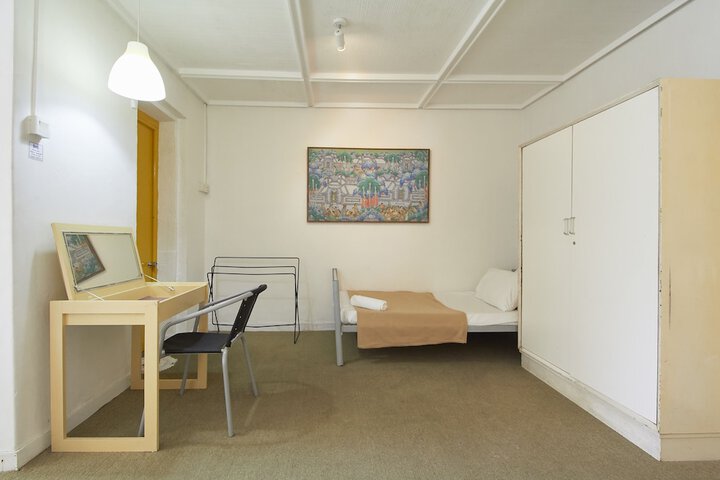 Room 14 of 39