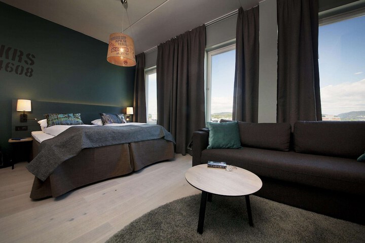 Room 20 of 38