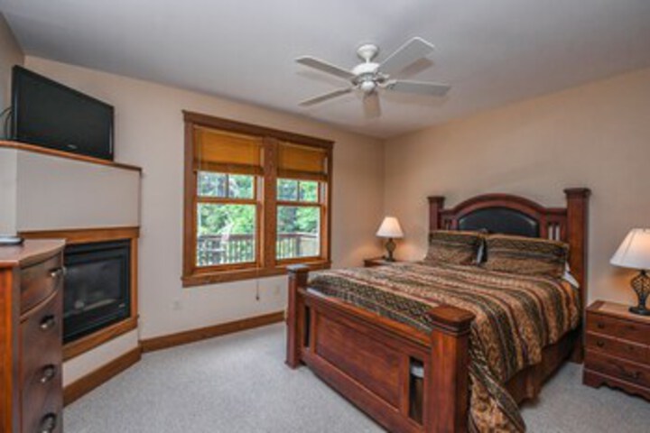 Room 35 of 41