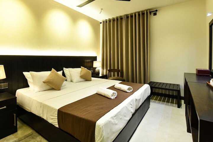 Room 33 of 171