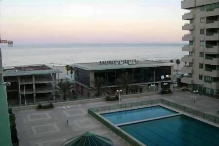 Hotel Pool