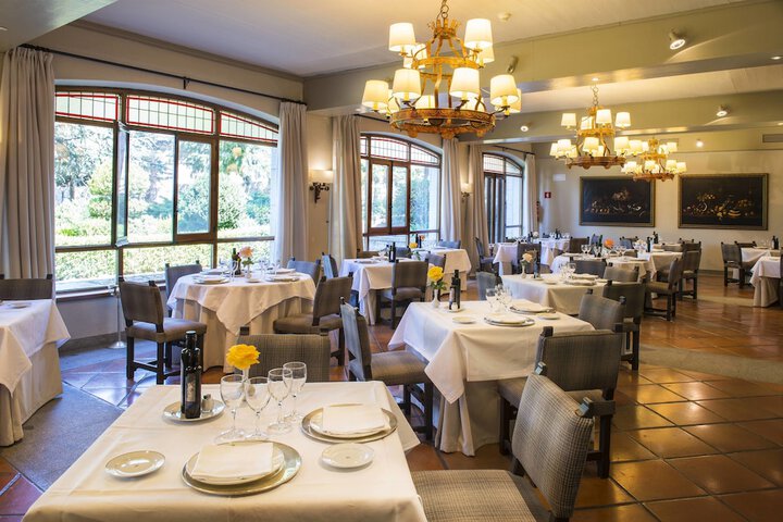 Dining Photos
