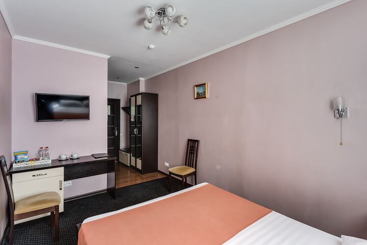 Room 10 of 55