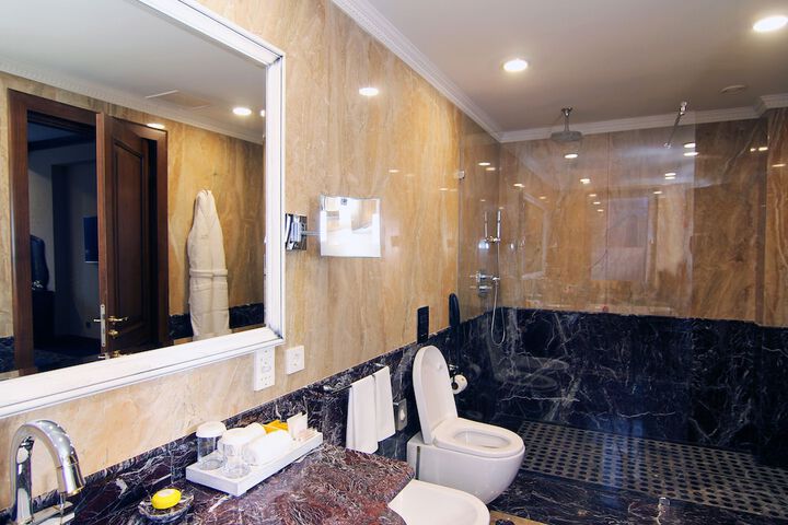 Clean Restrooms