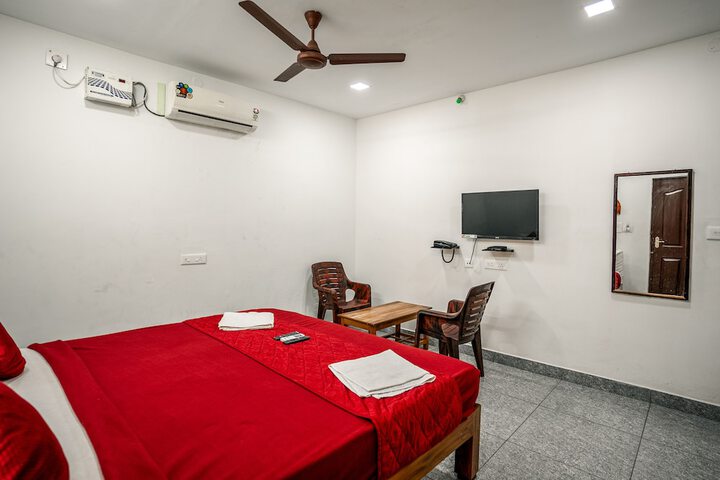 Room 8 of 17