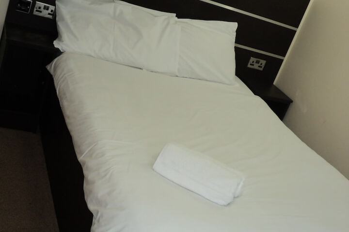 Room 21 of 72