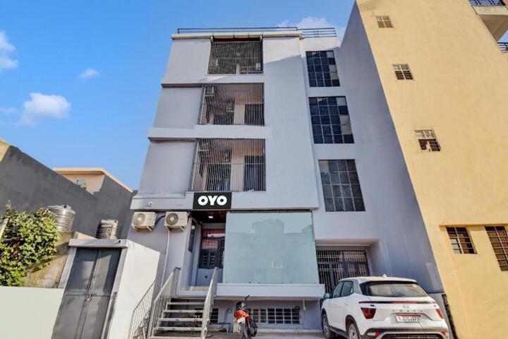 Hotel O D7