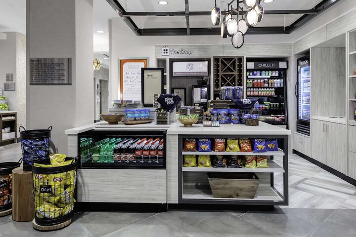 Snack bar