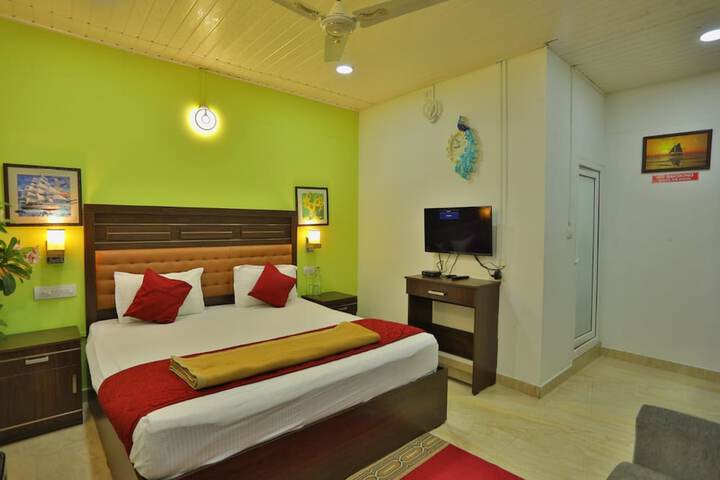 Room 3 of 14
