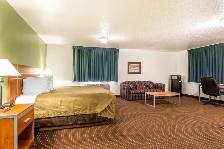 Room 26 of 62