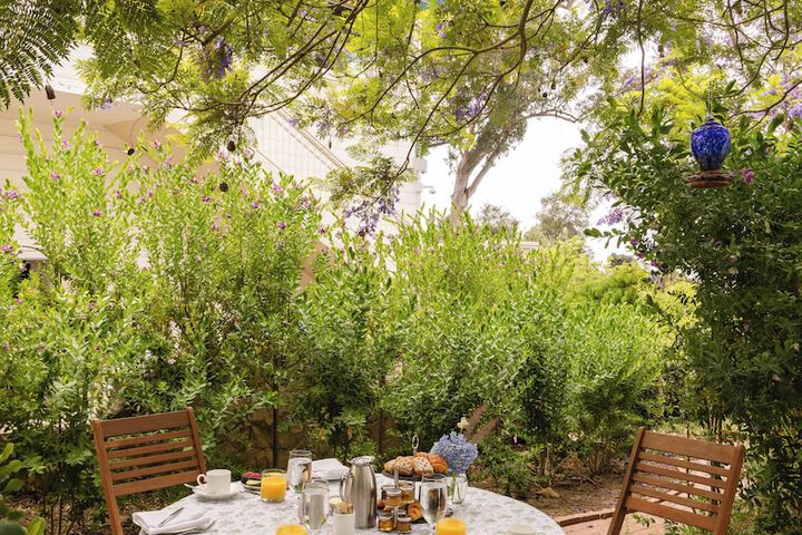 Breakfast buffet