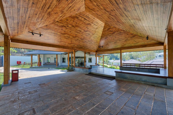 Concierge desk