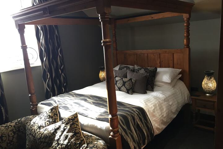 Room 11 of 54