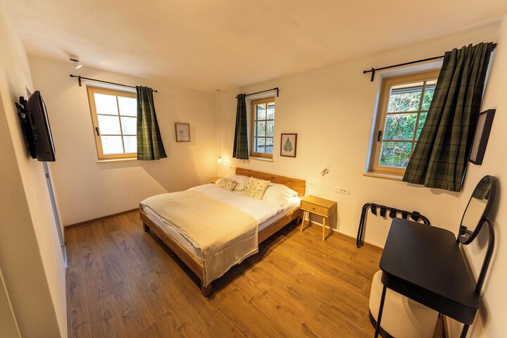 Room 5 of 24