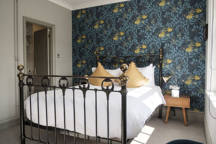 Room 20 of 44