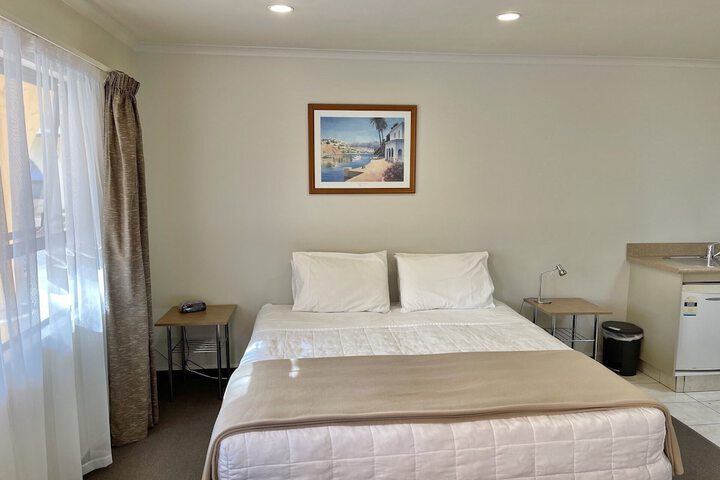 Room 10 of 23