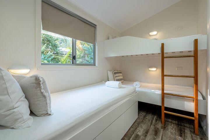 Room 42 of 279