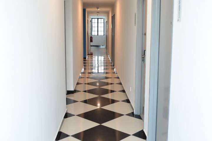 Ballroom/Hall 20 of 22
