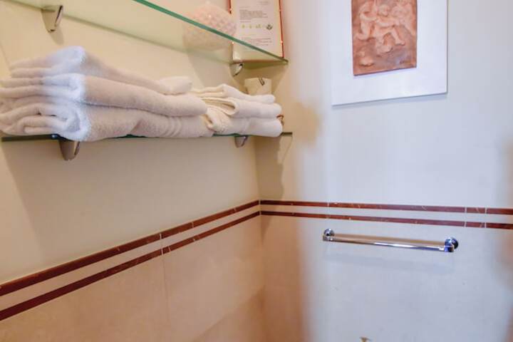 Clean Restrooms