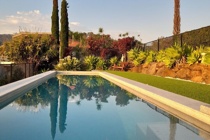 Pool 14 of 32
