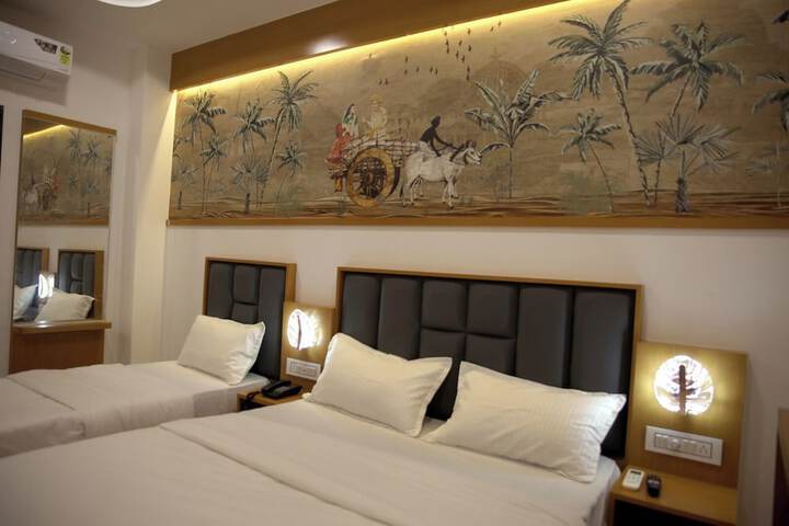 Room 7 of 38