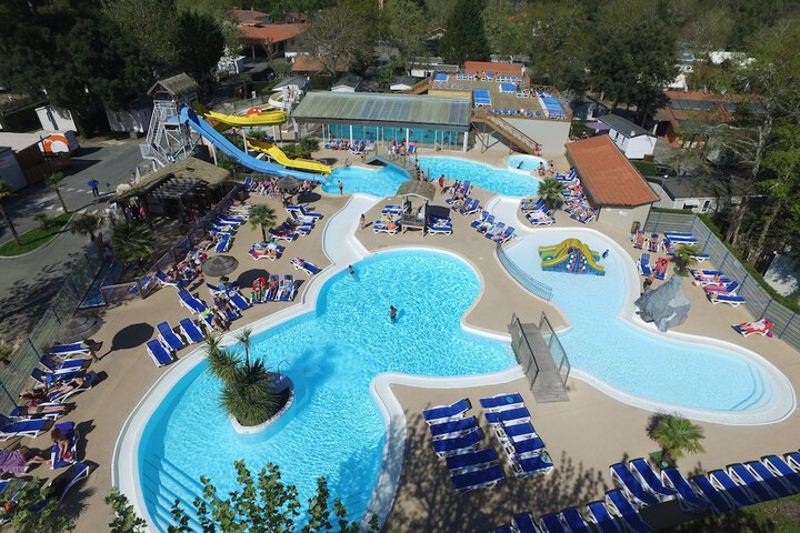 Pool Hotel
