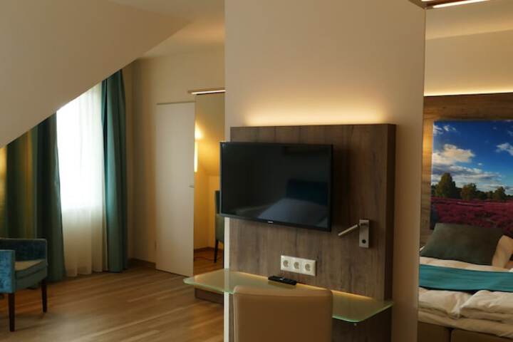 Room 8 of 64