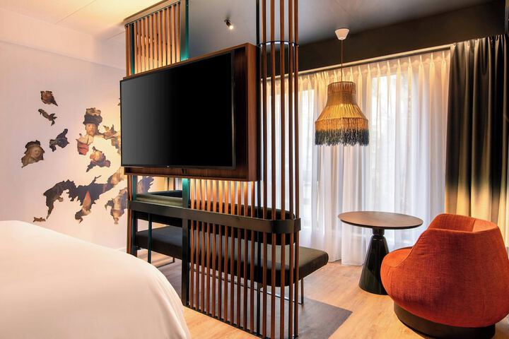 Room 36 of 219