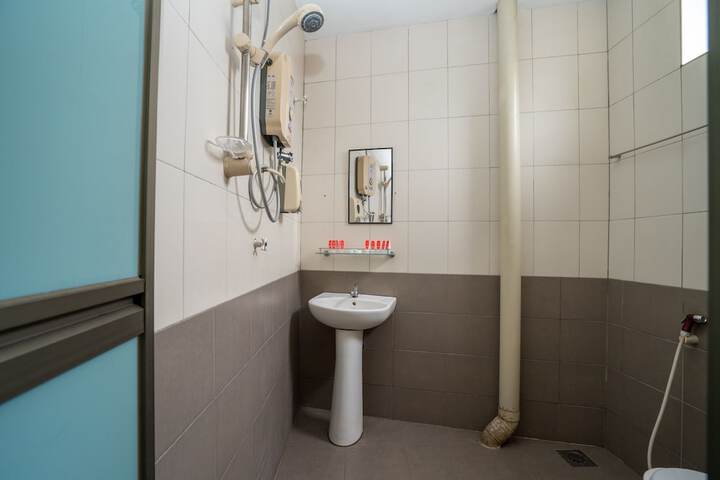 Room 27 of 31