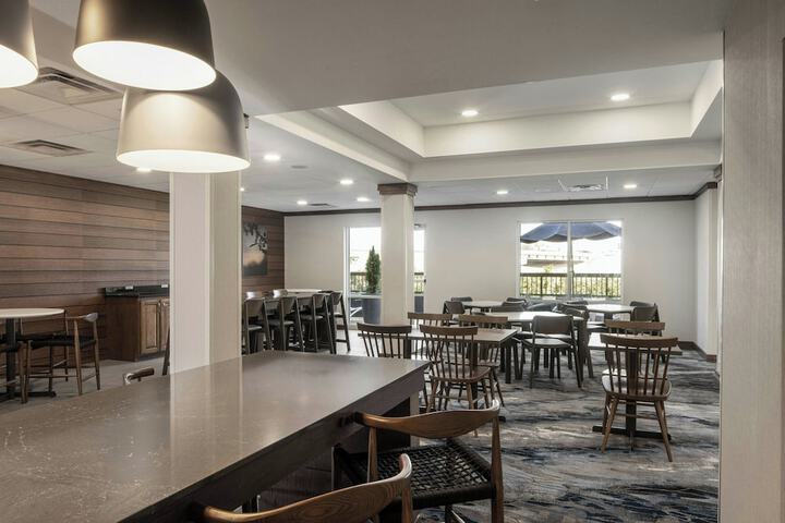 Breakfast/Coffee Service 50 of 60