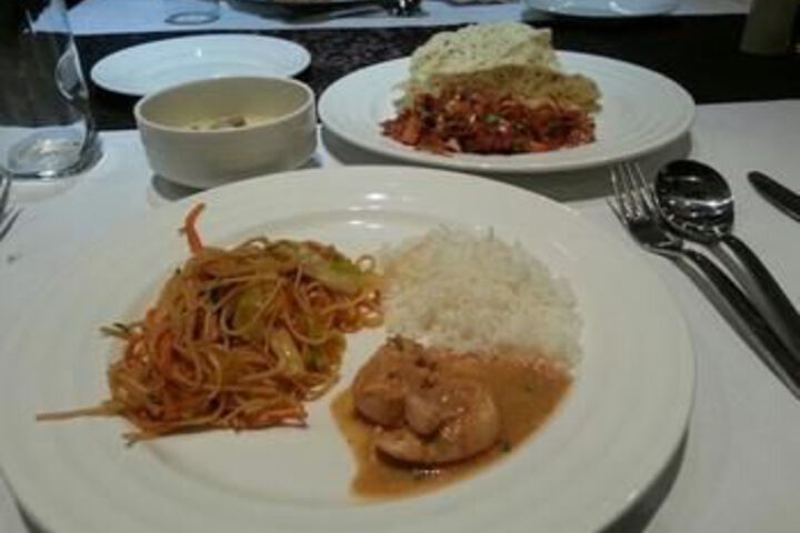 Dining 8 of 49