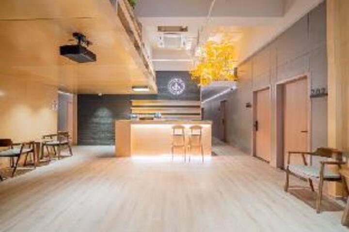 Aichao Fashion Hotel