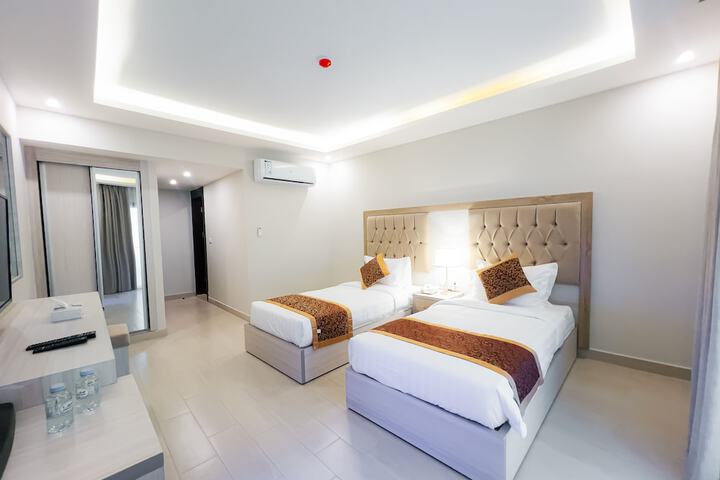 Room 82 of 235