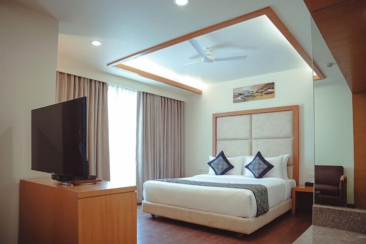 Room 8 of 49