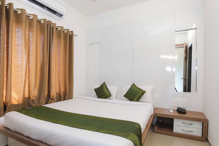 Room 18 of 32