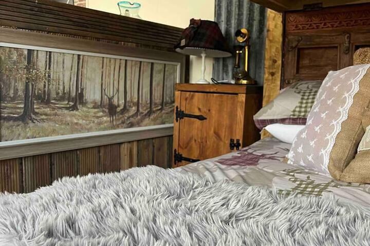 Room 5 of 116