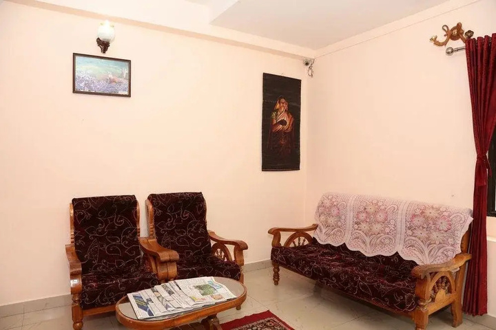 Room 8 of 11