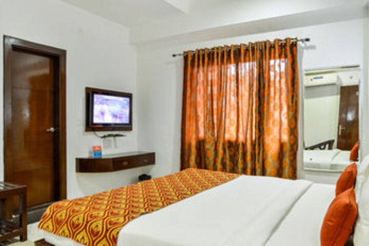 Room 19 of 35