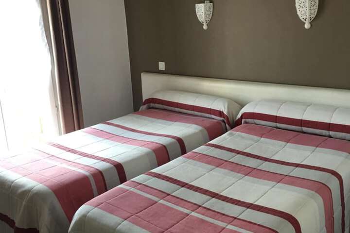 Room 9 of 40