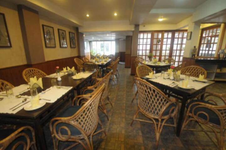 Dining 6 of 6